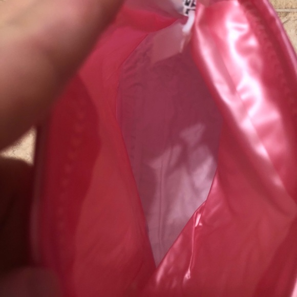 đź’– 2 Pairs x NEW Reusable Waterproof Shoe Cover - Picture 7 of 10